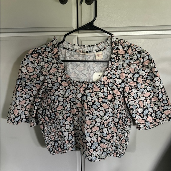 NWT! Levi’s LOUISE PUFF SLEEVE TOP - Picture 1 of 6
